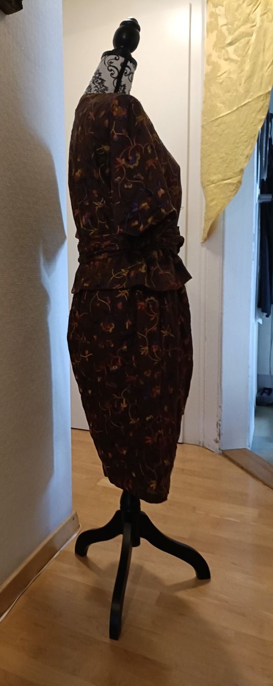 Max Mara Lotti di vestiti: Vintage Max Mara Zweiteiler – Usato da Schaffhausen venduto da sim_j822 1
