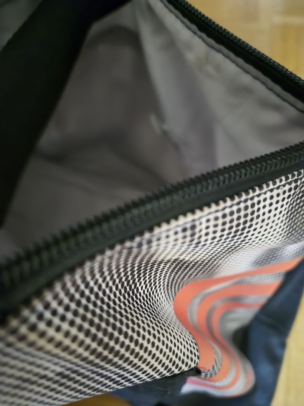 Adidas Borse: Adidas Tote Graphic Tasche – Usato da Aesch BL venduto da sar_j59l 6