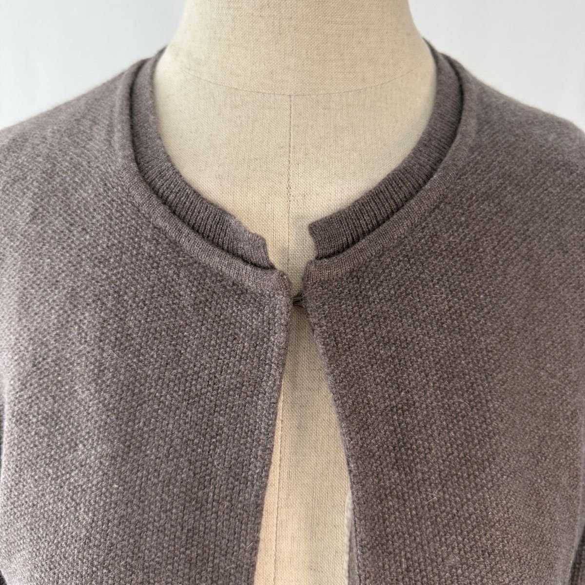 Hemisphere Maglioni & Felpe: HEMISPHERE Silk/Cashmere Cardigan – Nuovo (secondo la descrizione) da Emmen venduto da Nightingale_2022 2
