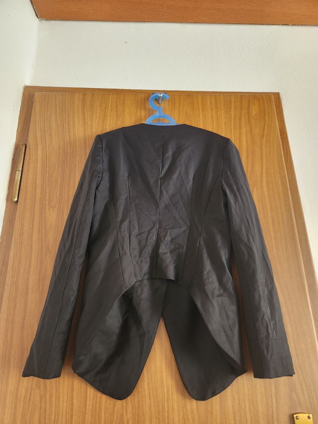 Vestes: Blazer BCBGMAXAZRIA noir taille M occasion – D'occasion à Niedergösgen par Eva2410 8