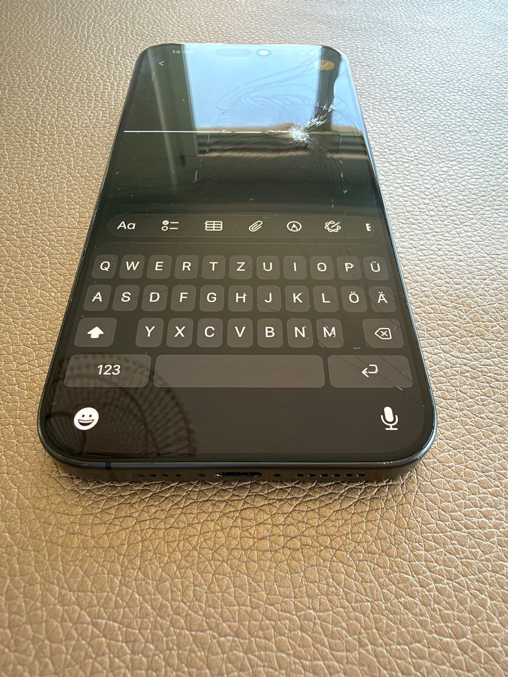 Apple Telefoni cellulari / Smartphones: iPhone 15 Pro Max 256 GB – Difettoso da Beckenried venduto da Pandaeyes 1