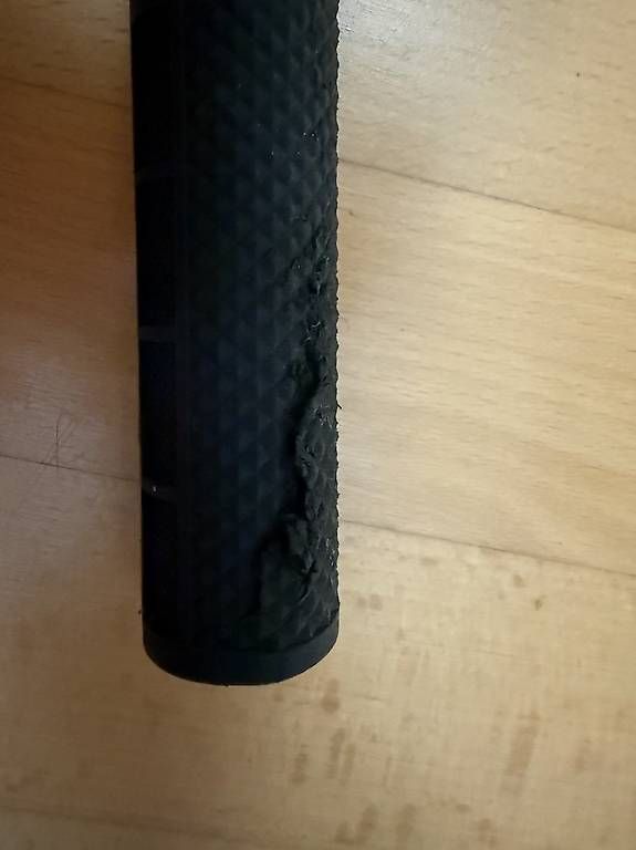 Pièces détachées: Grippe Deity 32mm – D'occasion à Zürich par p3t5 2