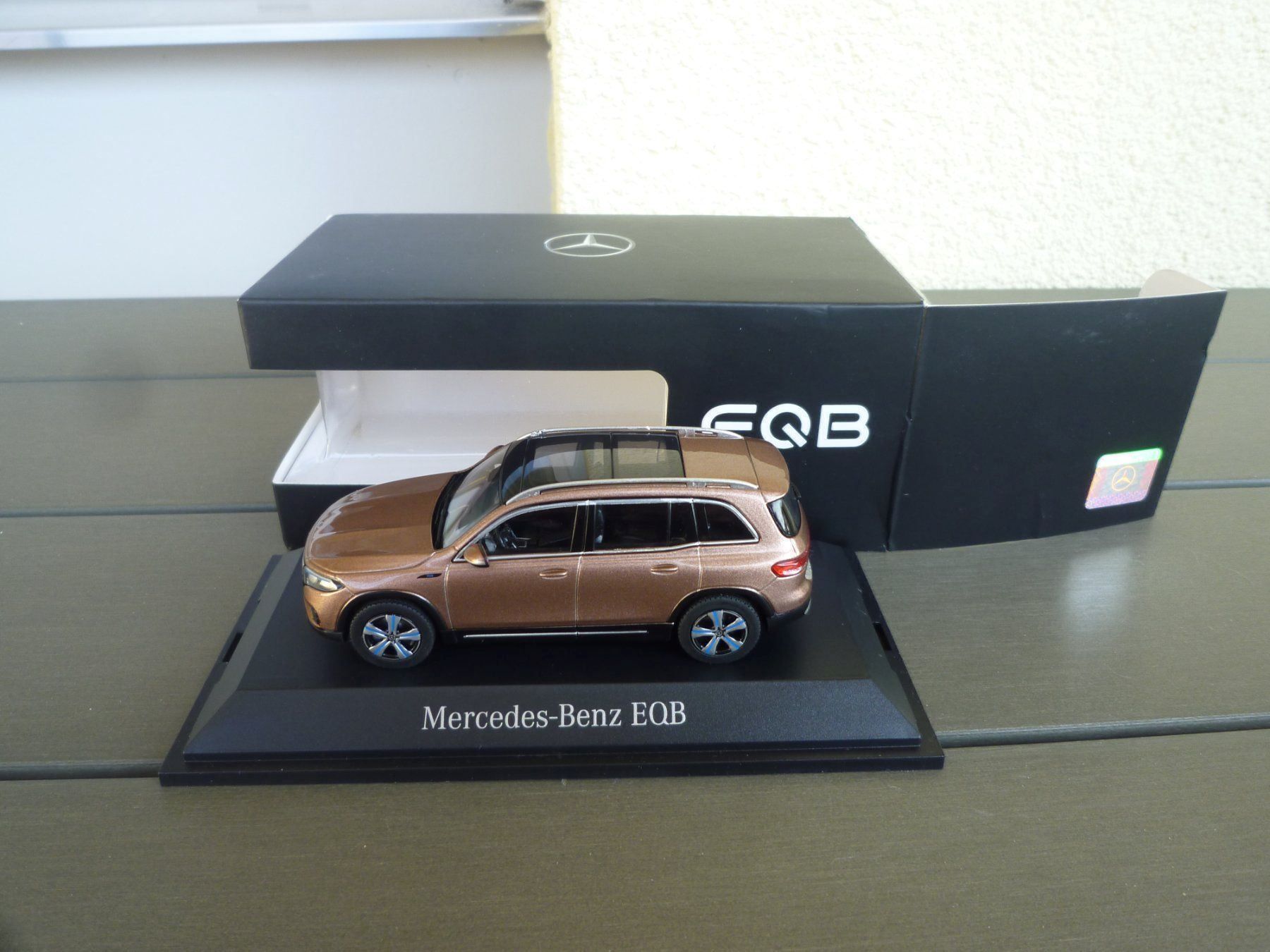 Herpa Modellautos: Mercedes-Benz EQB – Neu und originalverpackt aus Flawil von Imperiosud