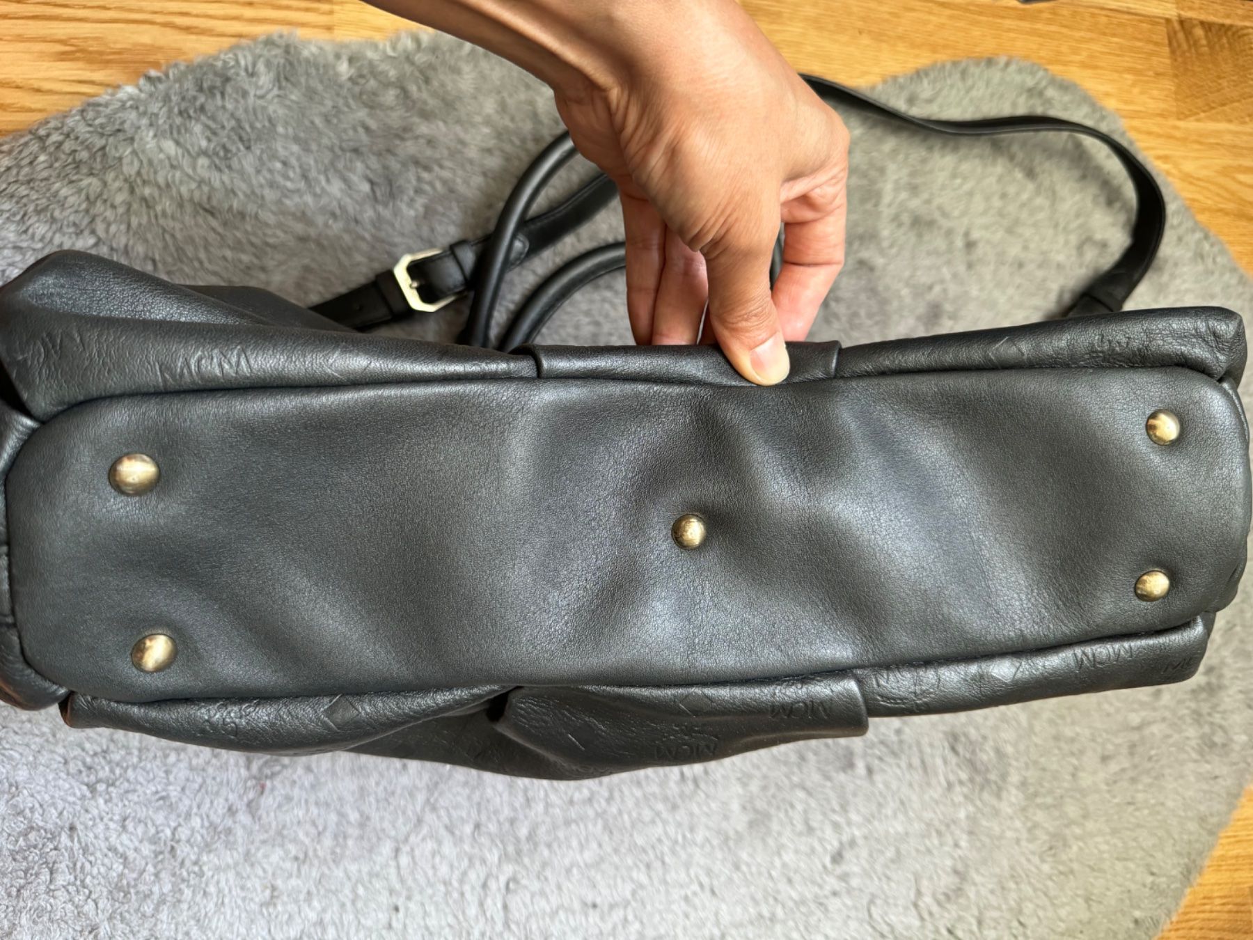 Mcm Borse da donna: T002.120-Umhängetasche von MCM – Usato da Belp venduto da Aim333 3
