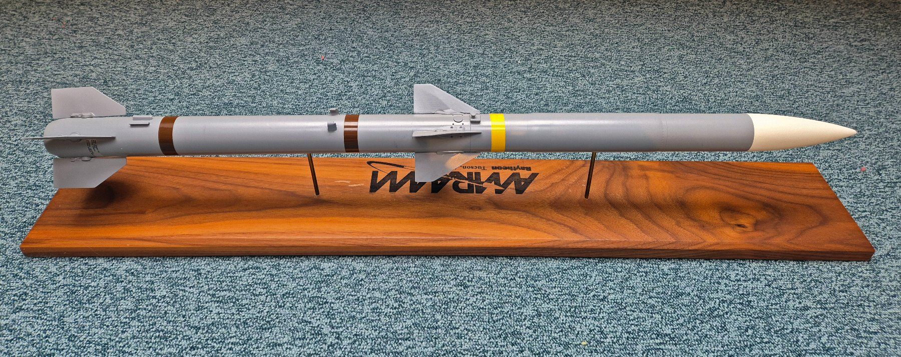 Kit di modellismo & Modellini statici: Grosses Modell einer AIM-120 AMRAAM Lenkwaffe – Usato da Affeltrangen venduto da FabiCH75 1