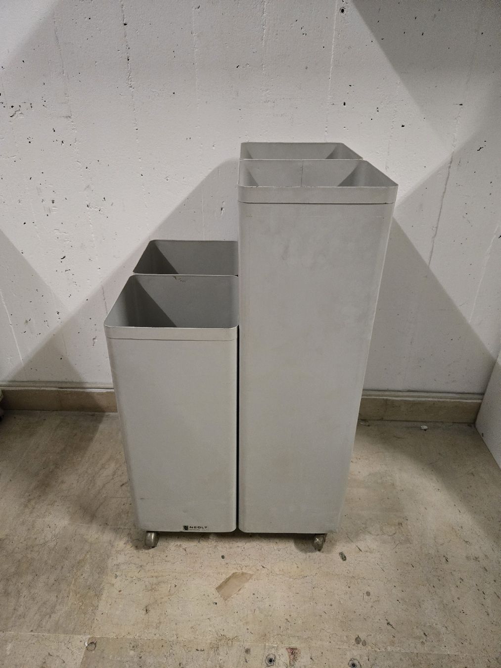 Korpus: Bacs rangement NEOLT gris roulants   – Gebraucht aus Genève von xso_dm5n 6