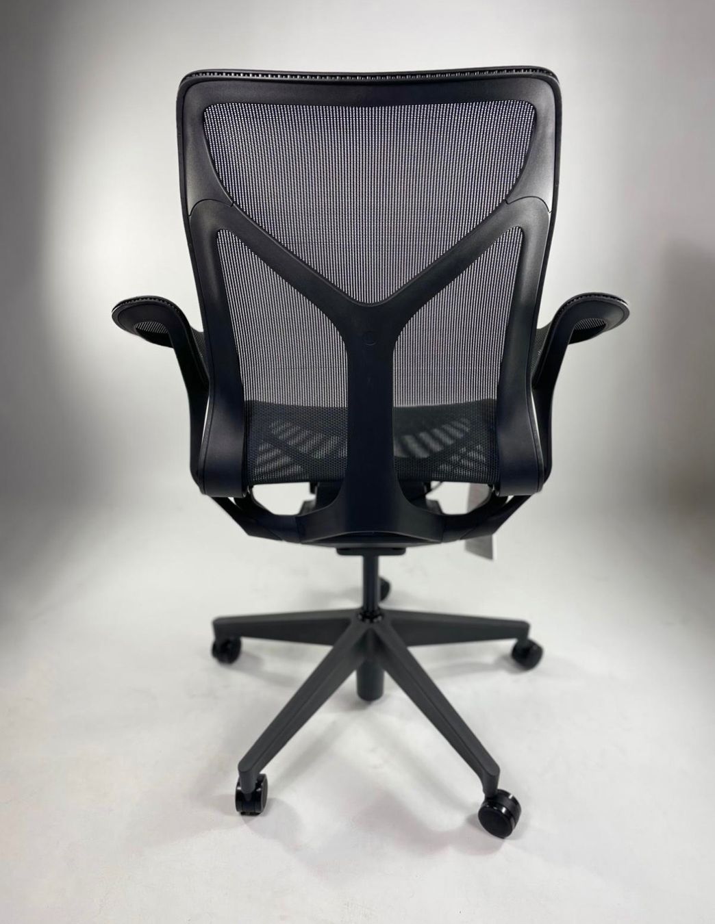 Herman Miller Sedie: NEU Herman Miller Cosm Graphite Mid – Nuovo e nell'imballaggio originale da Wil SG venduto da office-sale 2
