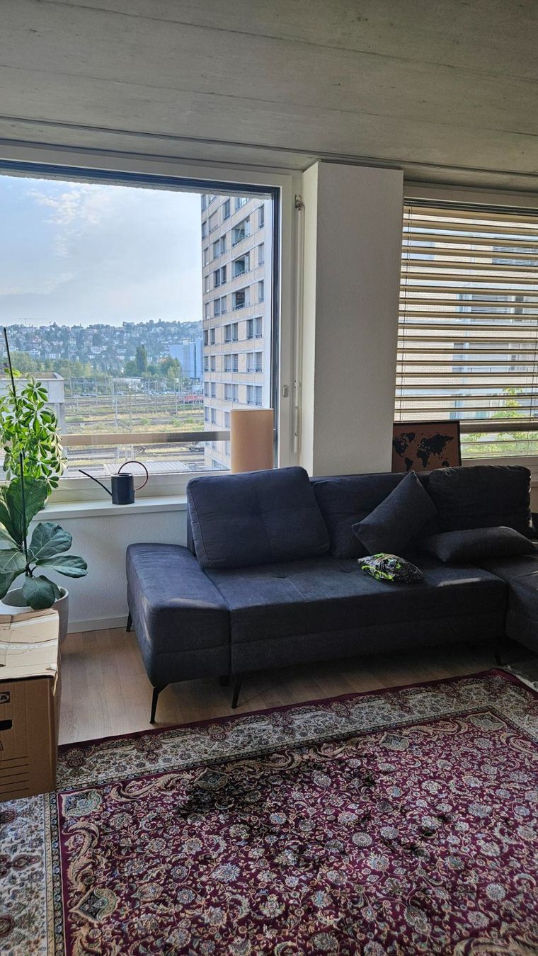 Sofas: Ecksofa Stoff dunkelgrau mit Ottomane neuwertig – D'occasion à Zürich par oCENKo 1