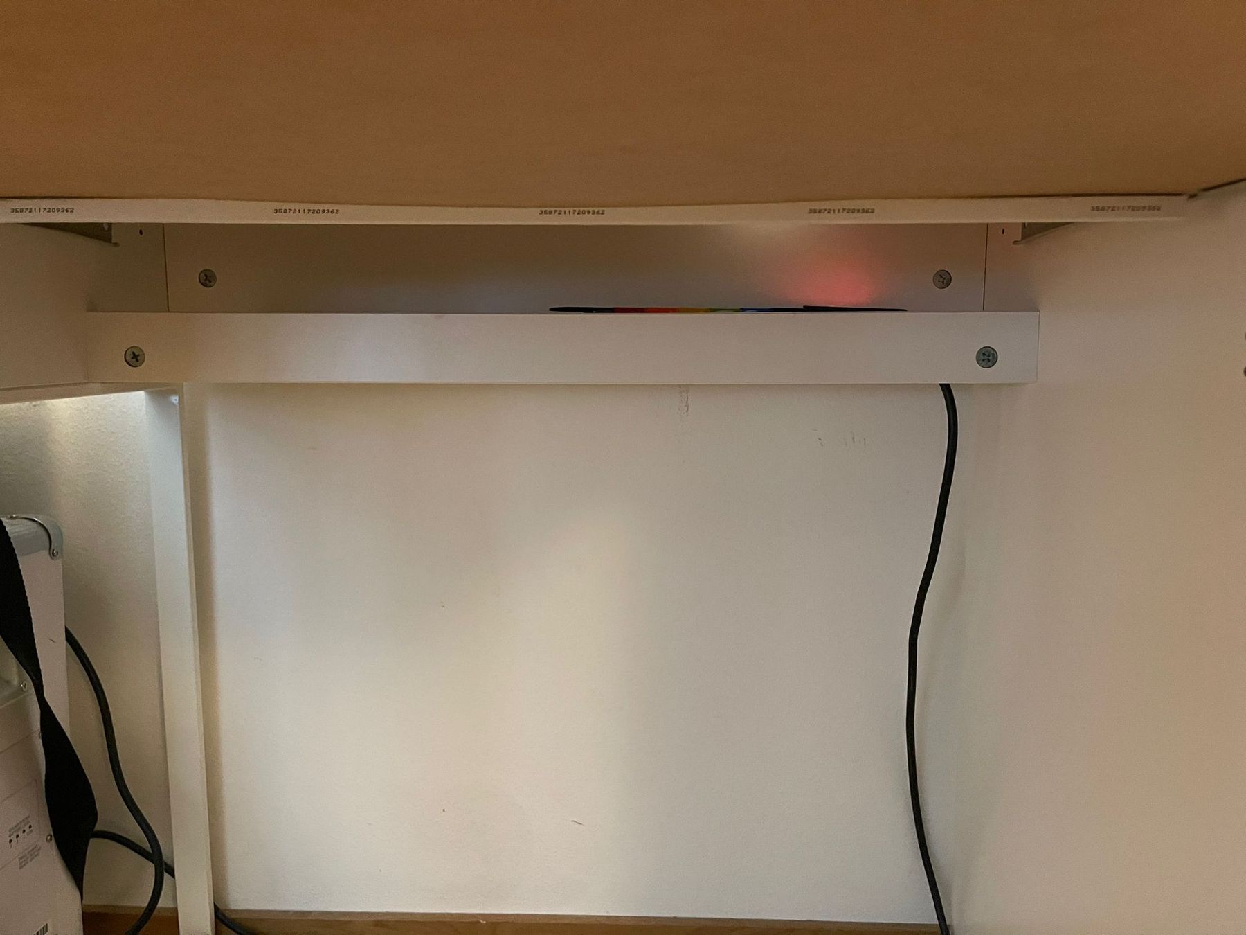 Ikea Schreibtische: Schreibtisch von der Ikea – Gebraucht aus Zürich von  3
