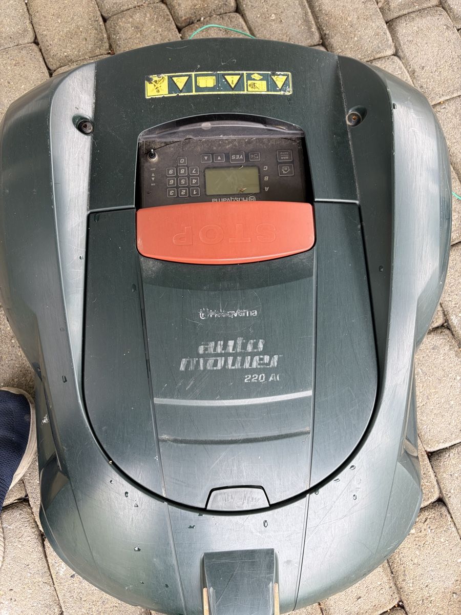 Husqvarna Tondeuses à gazon: Rasenroboter – D'occasion à Biberist par Guggersuur 2