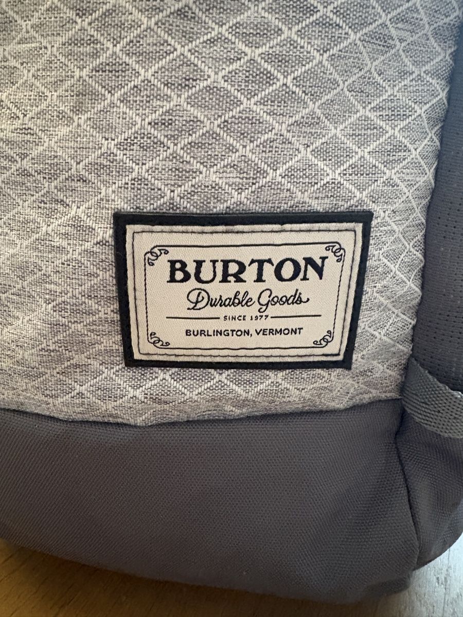 Burton Sacs à dos: Burton Rucksack – D'occasion à Niederrohrdorf par jen_f6cj 1