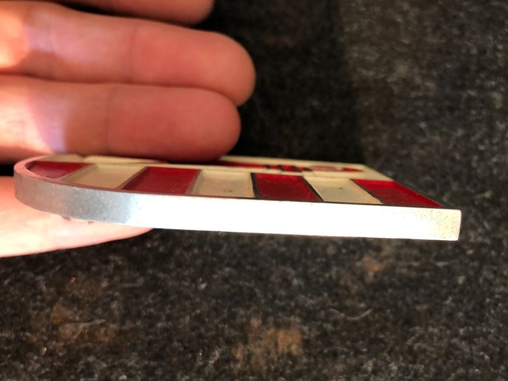 Ecusson thermocollant croix de Malte noir /rouge