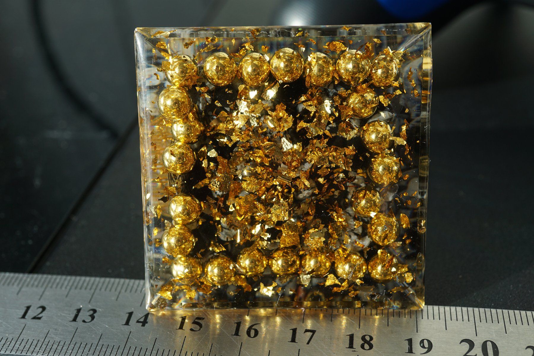 Minerali & Pietre curative: Orgonit Pyramide   Turmalin/mix  Blume Des Lebens – Nuovo e nell'imballaggio originale da Eschenbach SG venduto da craniums 5