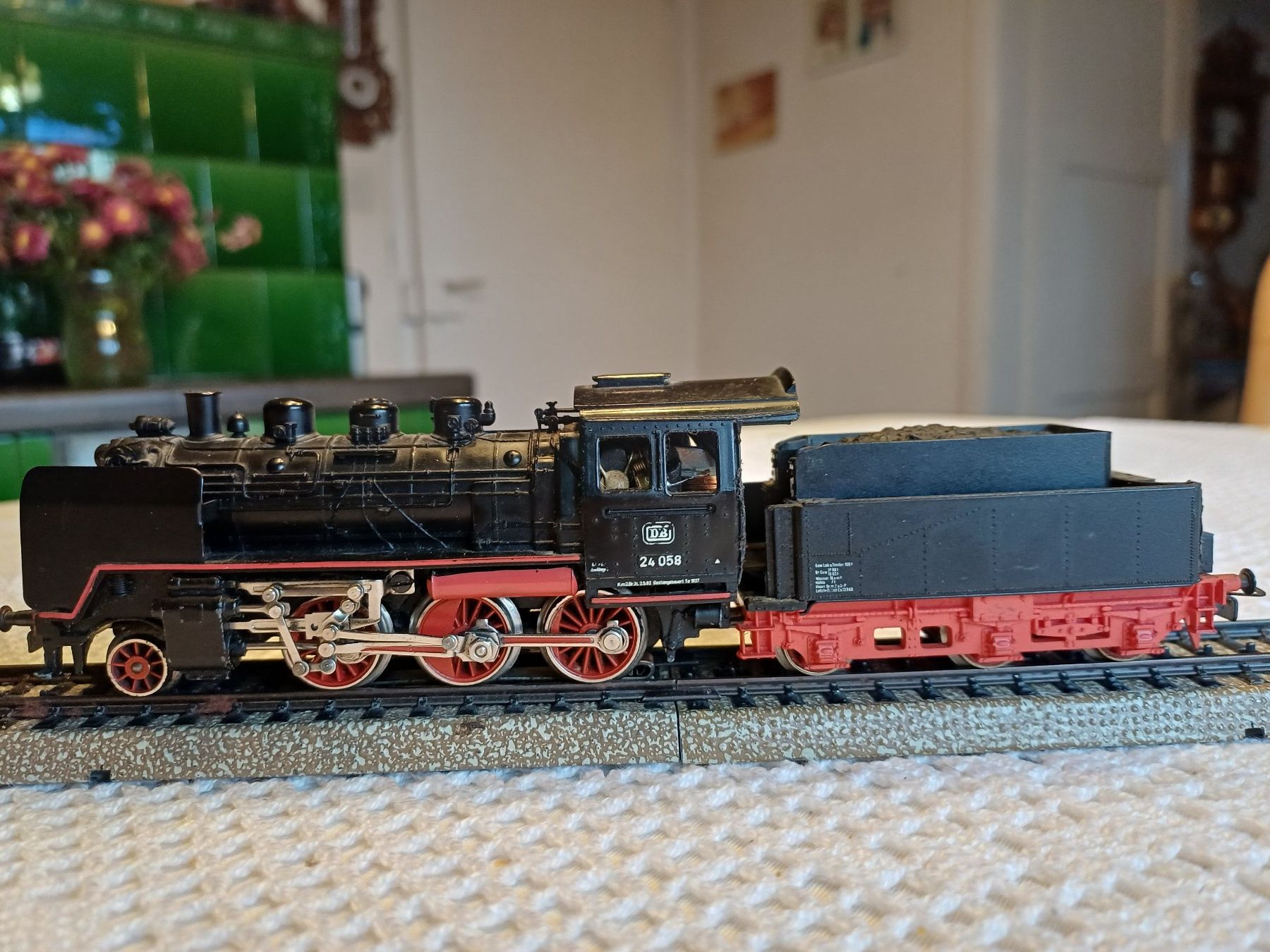 Märklin Modelleisenbahnen: Märklin Dampflok mit Piko Tender – Gebraucht aus Untersiggenthal von sch_k8s2 1
