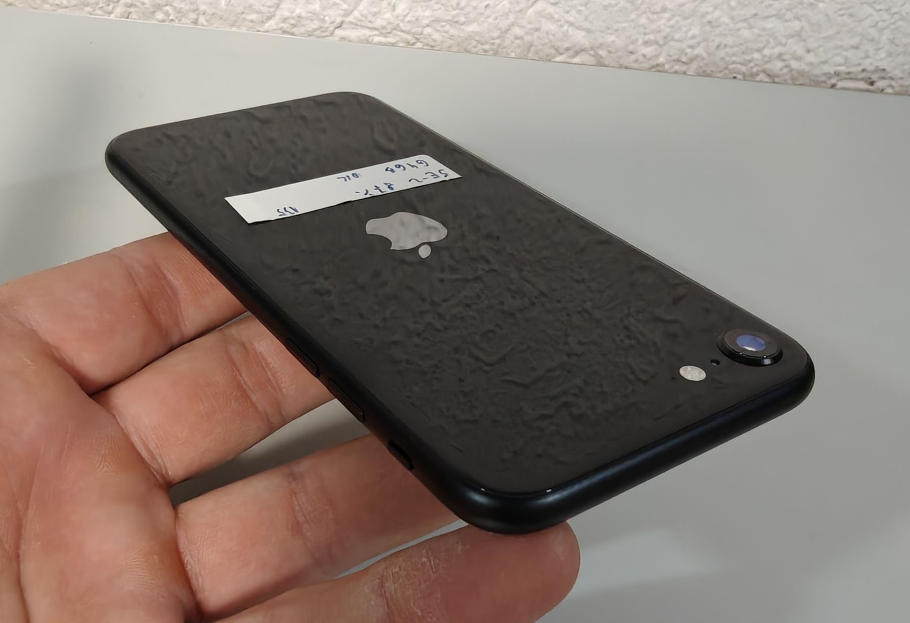 Apple Telefoni cellulari / Smartphones: iPhone SE 2. Generation – Usato da Ehrendingen venduto da Rocky985 5