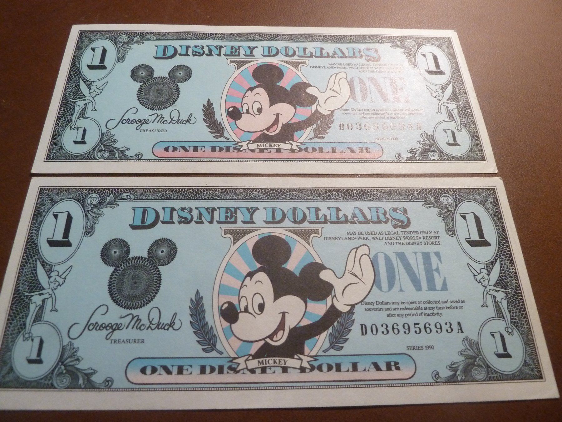 Banconote: ECHTE MICKY MAUS DOLLAR 1990 DO...A 1Dollar mit nächster Nr. – Usato da Rieden SG venduto da jamilau 2