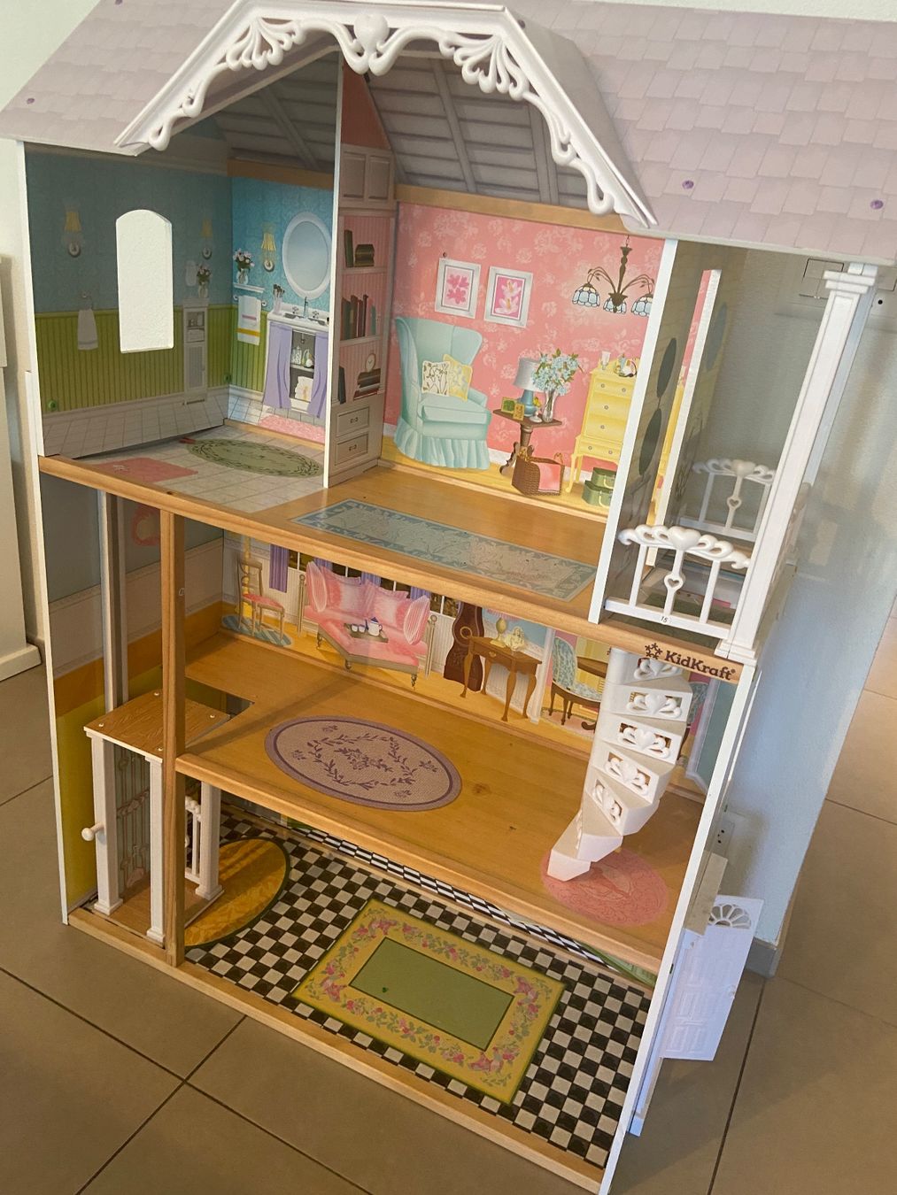 Case e mobili per bambole: Puppenhaus aus Holz – Usato da Dübendorf venduto da cristina.oltean 2