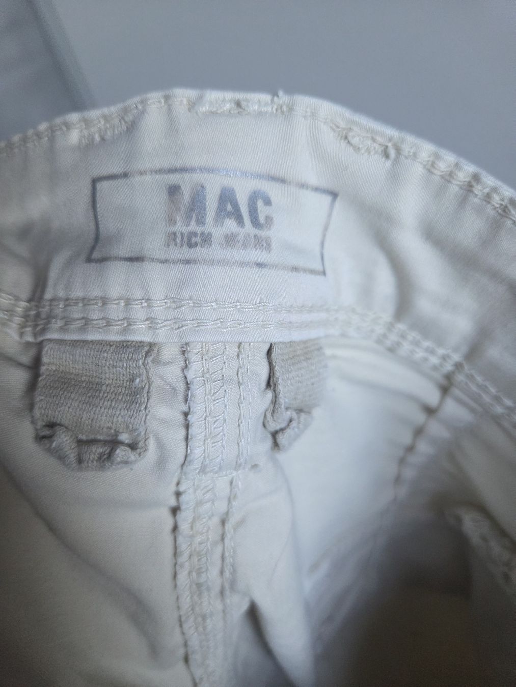Pantaloni: Pantalon cargo MAC beige, T 38 – Usato da Fey venduto da foudresse 1