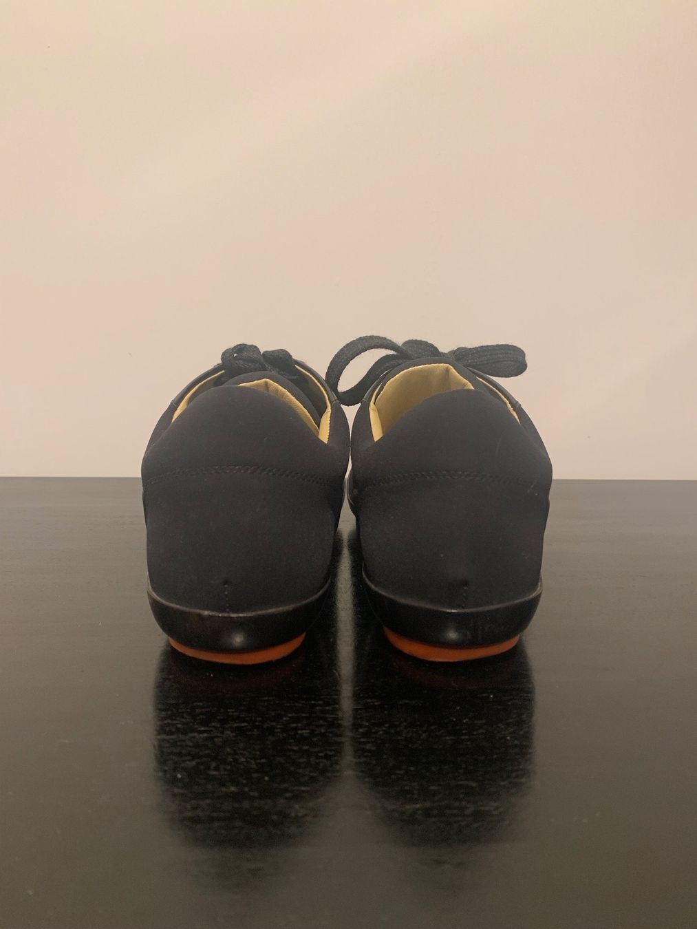 Hermès Scarpe da donna: HERMES Sneakers, Gr 36.5 – Usato da Thalwil venduto da Paulina72 2