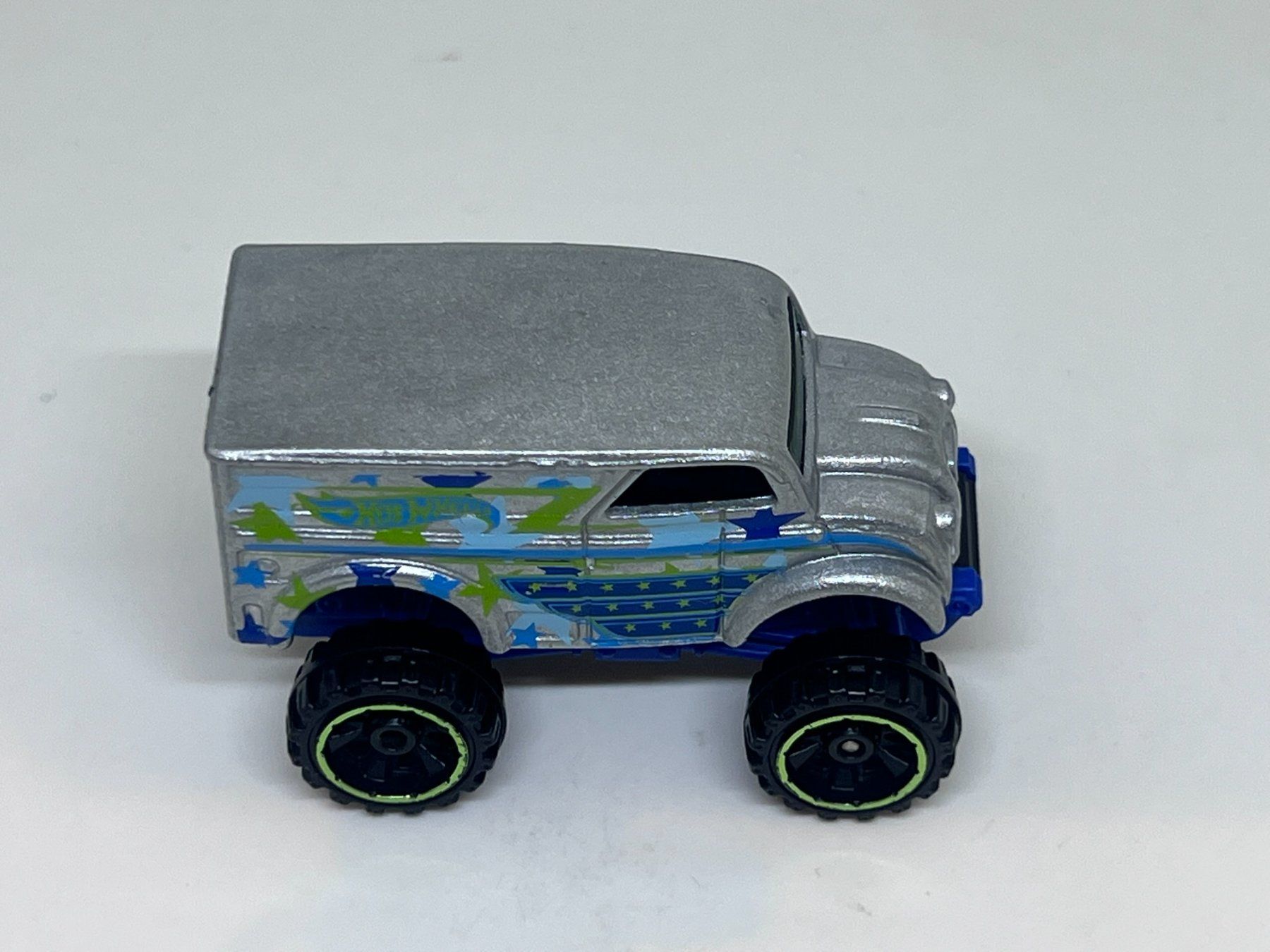 Hot Wheels Modellini d'auto: Hot Wheels Monster Dairy Delivery #307 – Usato da Wildegg venduto da LaaBoutique 1