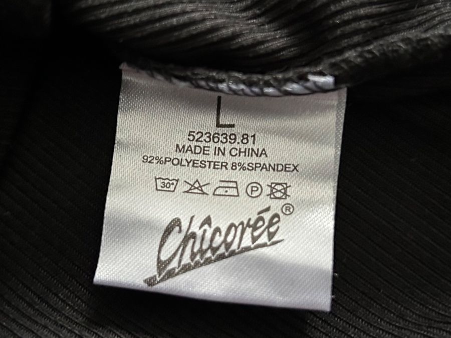 Kleiderpakete: 2 Damenshirt schwarz/weiss Gr. L – Gebraucht aus Obergösgen von Andre118 2