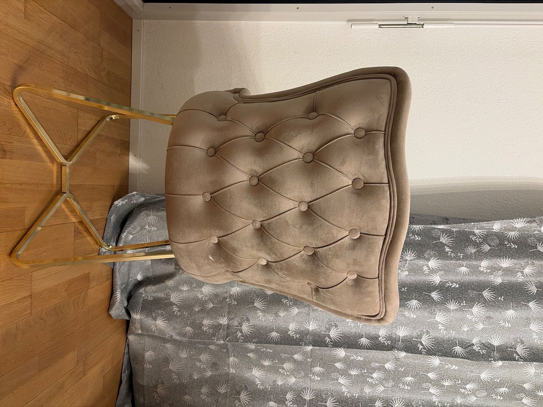 Stühle: Chaise – Neu (gemäss Beschreibung) aus Biel/Bienne von bin_5j6c 1