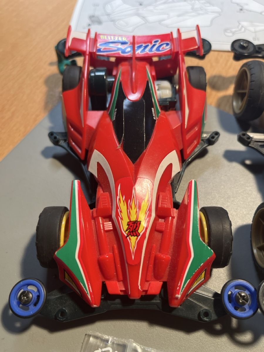 Tamiya Modellbausätze & Standmodelle: Tamiya Mini 4WD 2Stück – Gebraucht aus Emmenbrücke von evo34 1