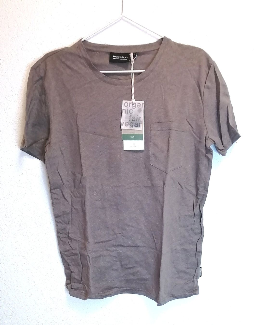 T-Shirts: T-Shirt Hanffasern Baumwolle fairtrade recolution Grösse S – Neu und originalverpackt aus Rheinfelden von womanskirtSecondhand