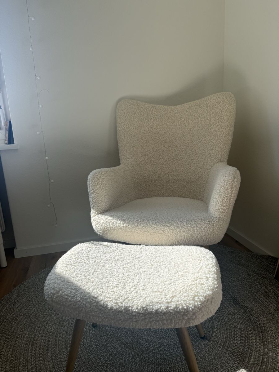 Fauteuils: Sessel inkl. Fussablage – D'occasion à Ebikon par Leonievn