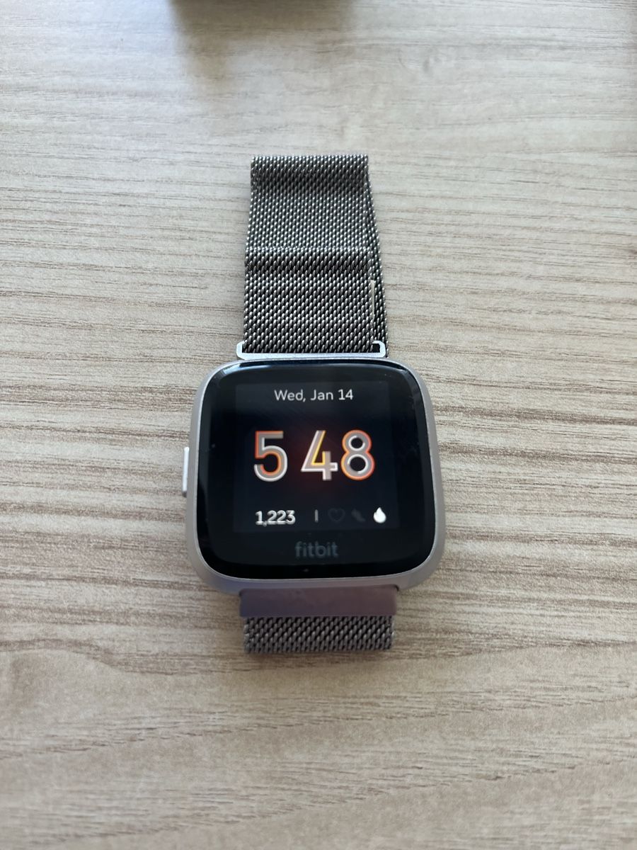 Fitbit Smartwatch: Fitbit Versa lite  – Gebraucht aus Glattbrugg von jac_5n5c