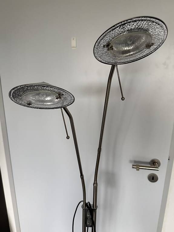 Lampade: Stehlampe mit 2 Leuchten – Usato da Schwerzenbach venduto da Tinok 1
