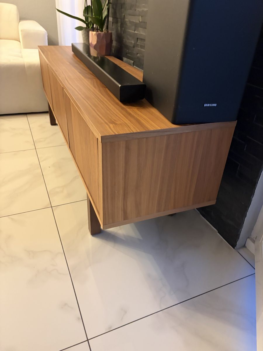 TV Möbel: Sideboard Holz neuwertig – Gebraucht aus Embrach von Leva11 3