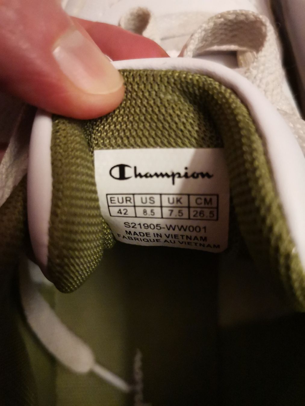 Champion Scarpe per ragazzi: Champion Schuhe weiss, Gr. 42 – Usato da Winterthur venduto da Chinaza 4