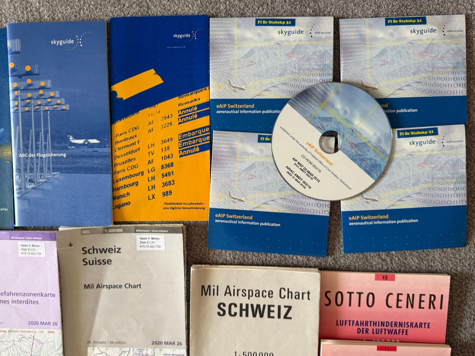 Livres: Grosses Lot Luftfahrtkarten Luftwaffe - Schweizer Armee – D'occasion à Brütten par Hst1 2