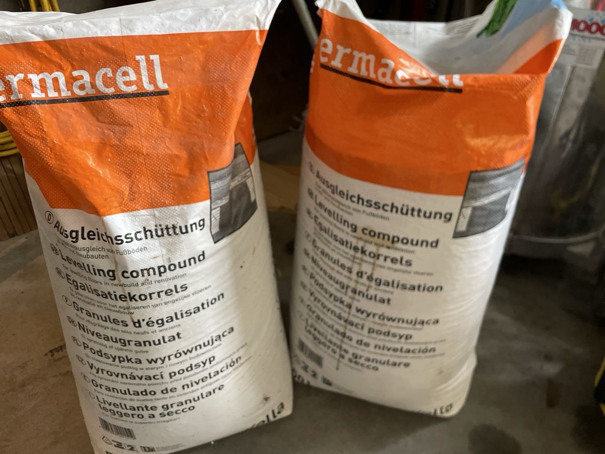 Materiale di riempimento: Fermacell Ausgleichsschüttung 50L  – Nuovo (secondo la descrizione) da Zollbrück venduto da Bawz 1