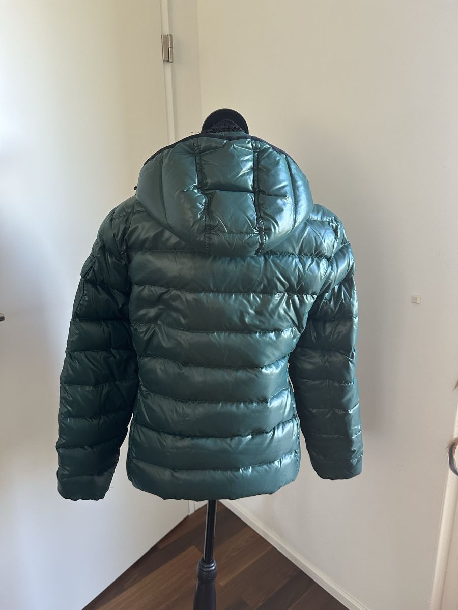 Moncler Jacken: Moncler Puffer jacket - size 3 - bottlegreen – Gebraucht aus Langnau am Albis von bar_ml6k 3