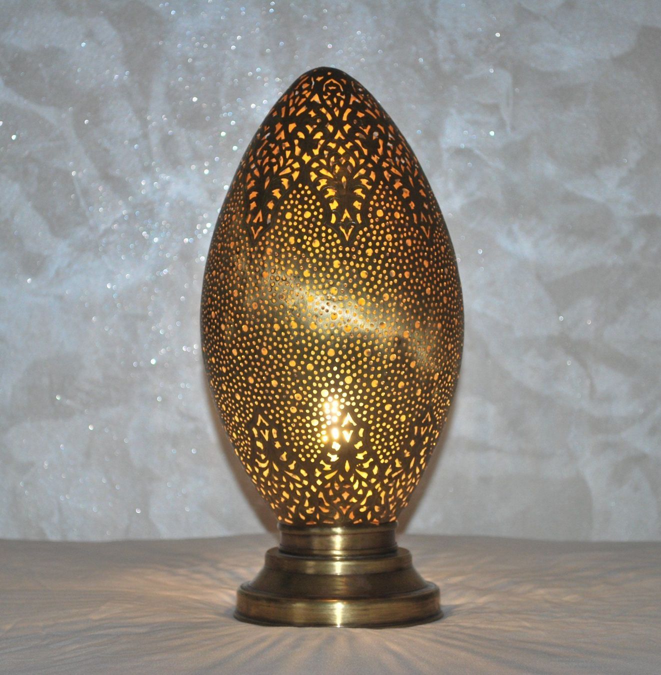 Lampade: Lampe de table en cuivre. – Nuovo (secondo la descrizione) da cournillens venduto da Haronn