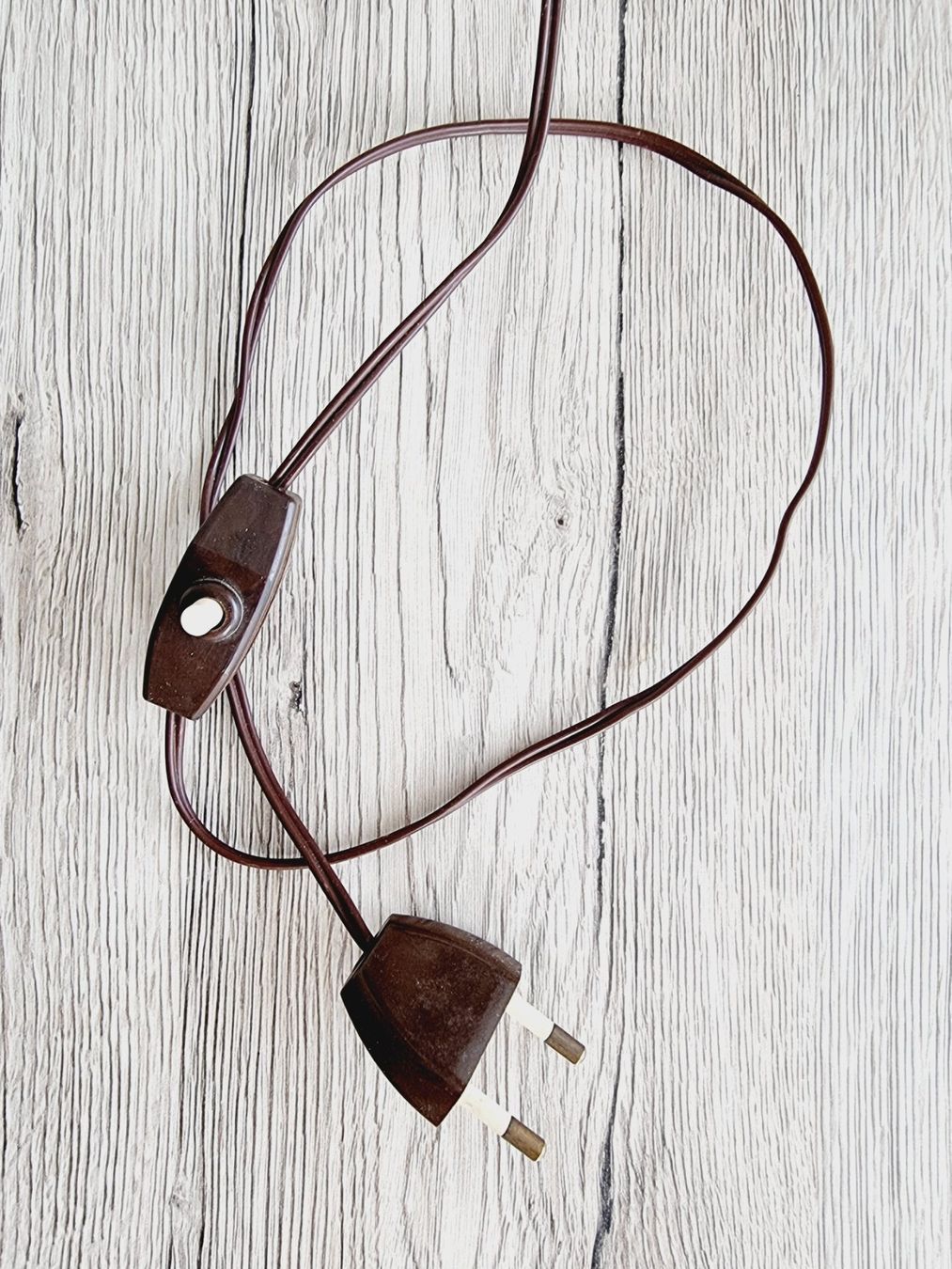Lampade: Lampe rouet – Usato da Grandson venduto da Nouvelle-ere 7
