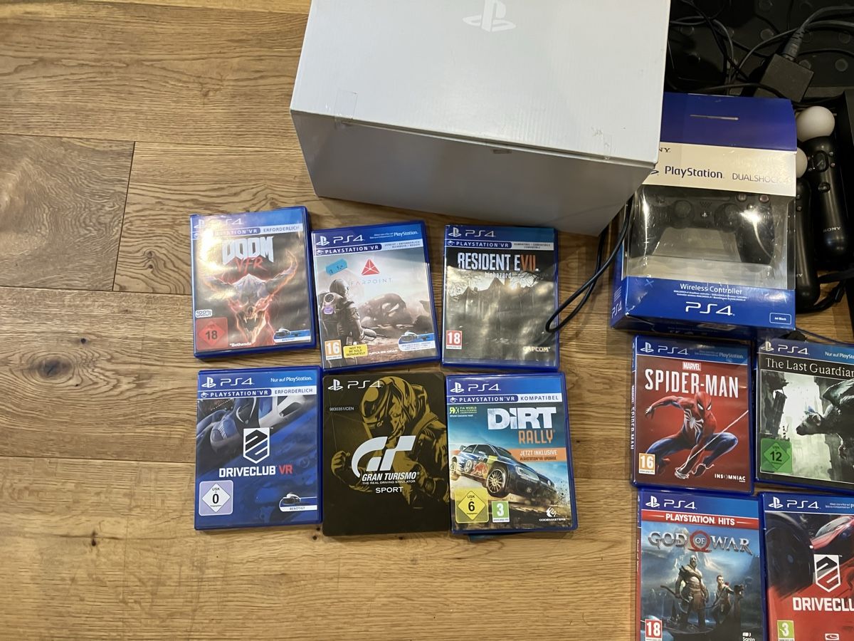Sony Console: PlayStation 4 1 TB full set – Usato da Bern venduto da gos_v7yj 2