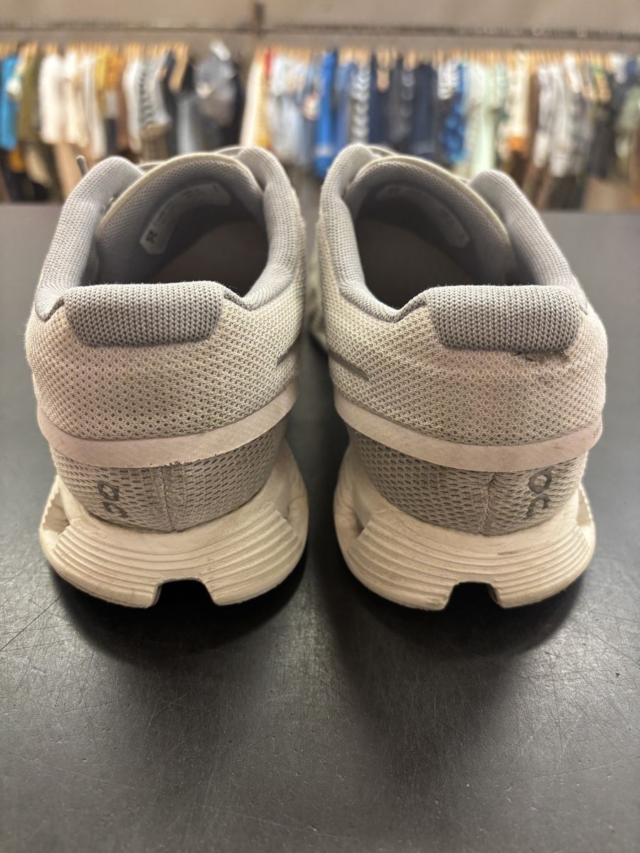 On Damenschuhe: On Cloud Laufschuhe, Grösse 38 – Gebraucht aus Büren an der Aare von Nikito2001 1