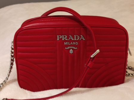 Prada Diagram Chain Schulter-Crossbody-Tasche Rot