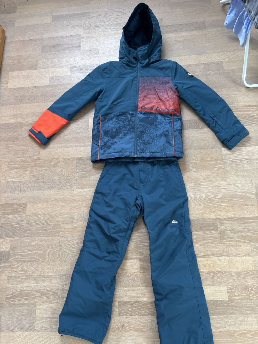 Quiksilver Lotti & Set di vestiti: Skidress Quicksilver gr M – Usato da Unterseen venduto da Jubrunner