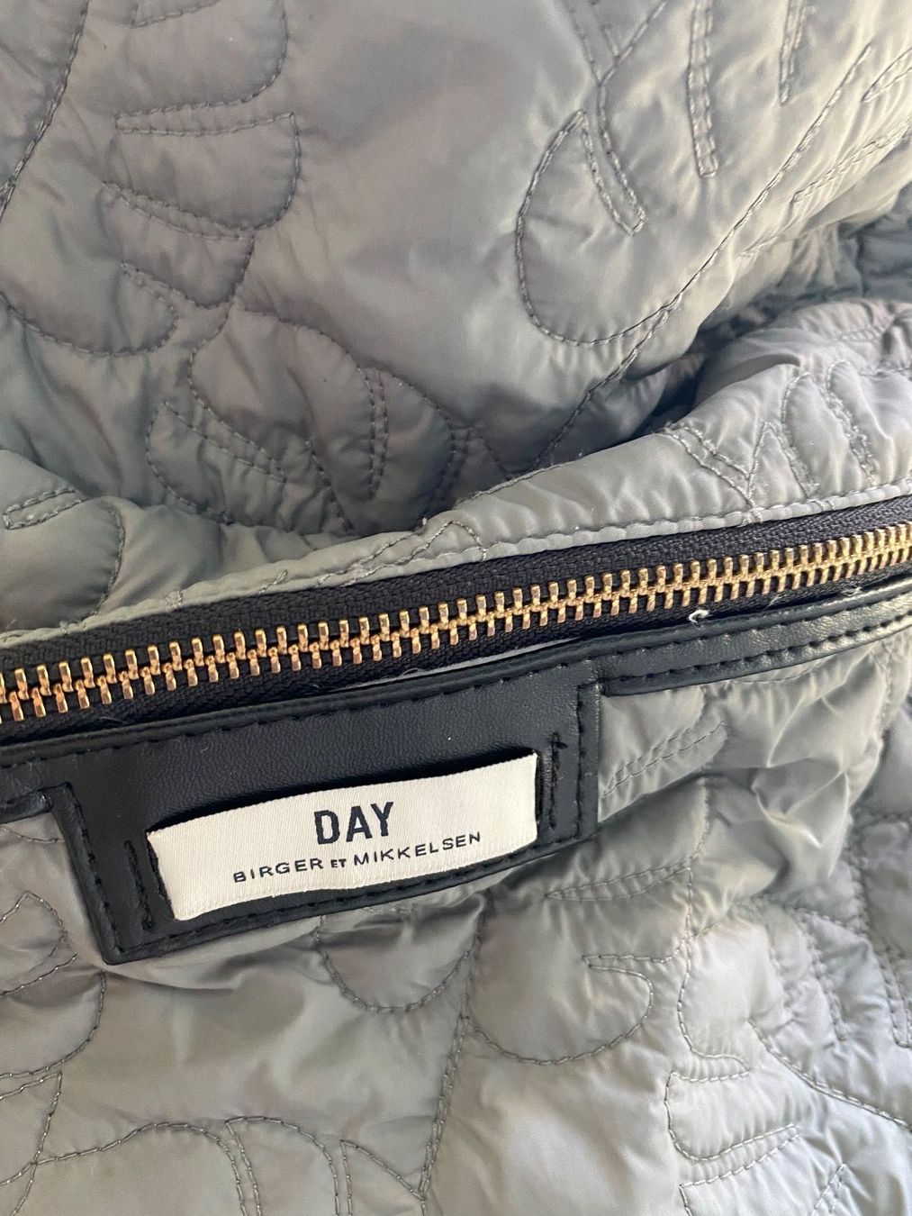 Zaini: Gesteppter Rucksack von DAY Birger et Mikkelsen – Usato da Schlieren venduto da kaj_xvx7 3