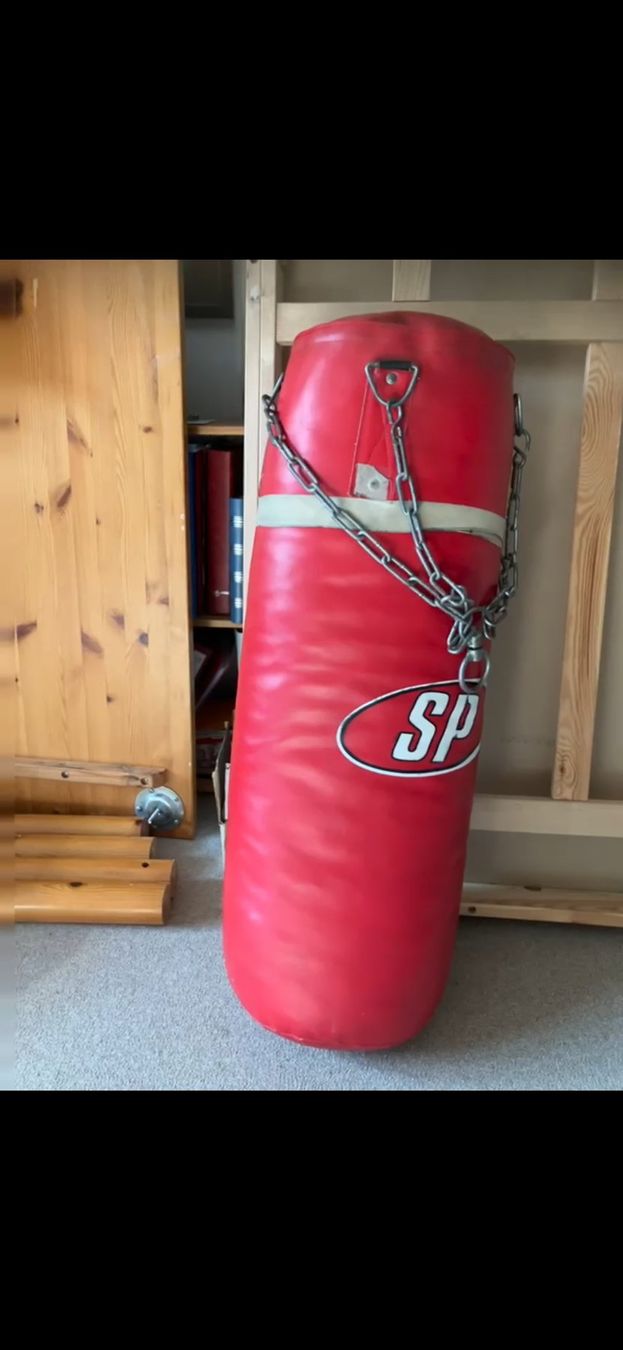 Sacs de frappe: Boxsack Rot – D'occasion à Zürich par sab_6g9r