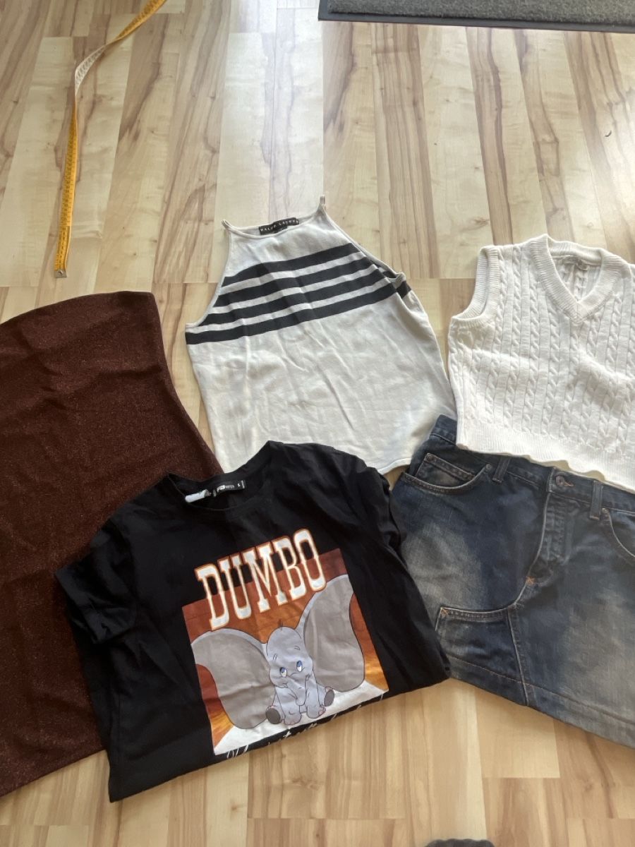 Lotti di vestiti: Kleider paket S – Usato da Davesco-Soragno venduto da Marti3011