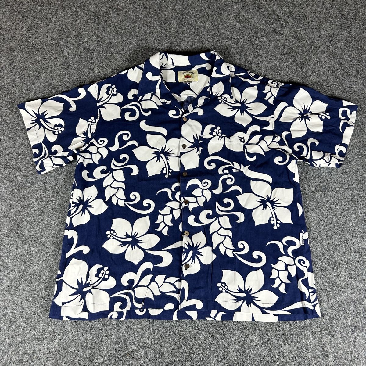 T-shirt: XXL HAWAÏ – Nuovo (secondo la descrizione) da La Sagne NE venduto da Matlasape