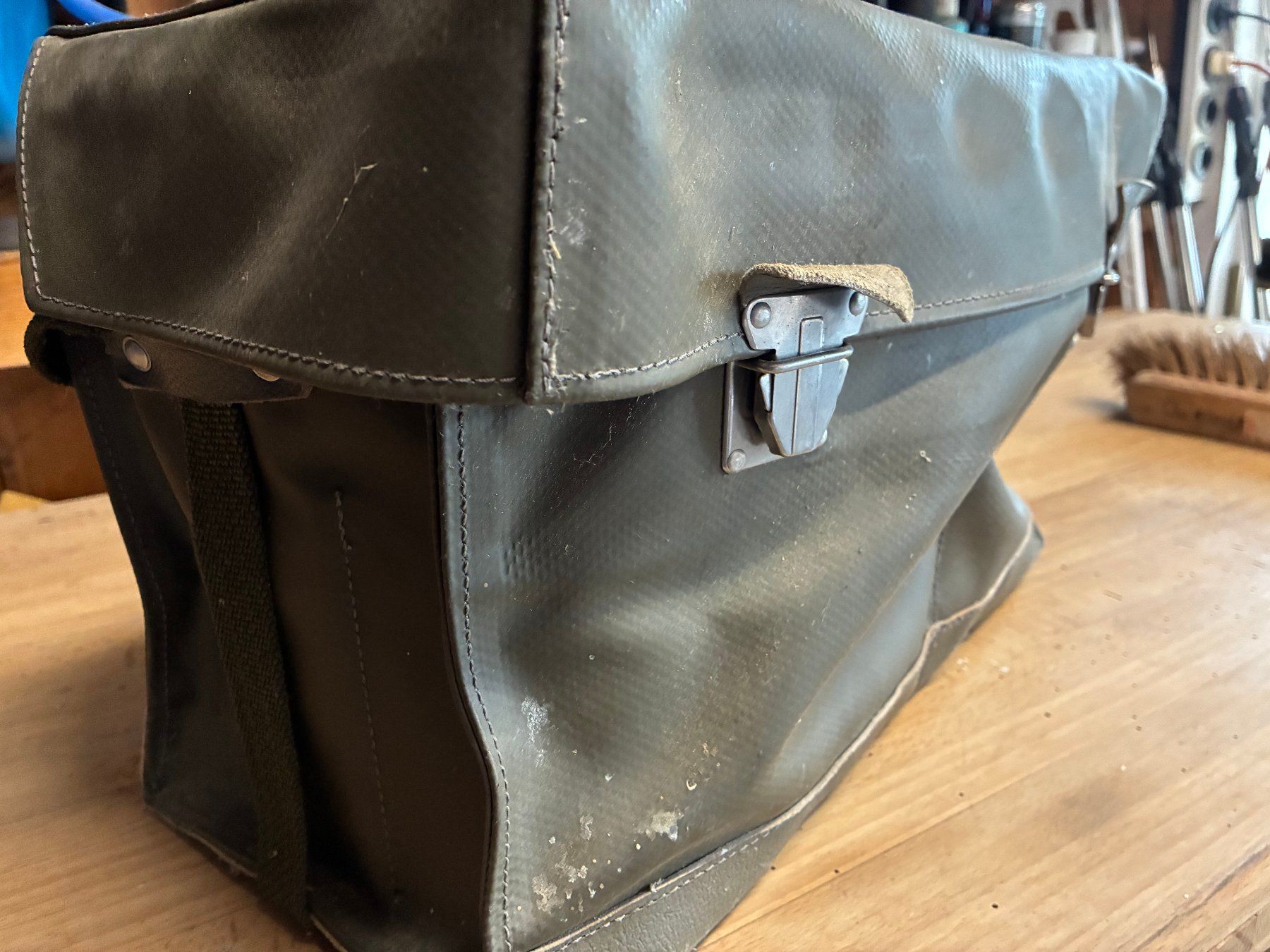 Borse: Ordonanztasche Schweizer Armee – Usato da Rüegsauschachen venduto da ivatug 1