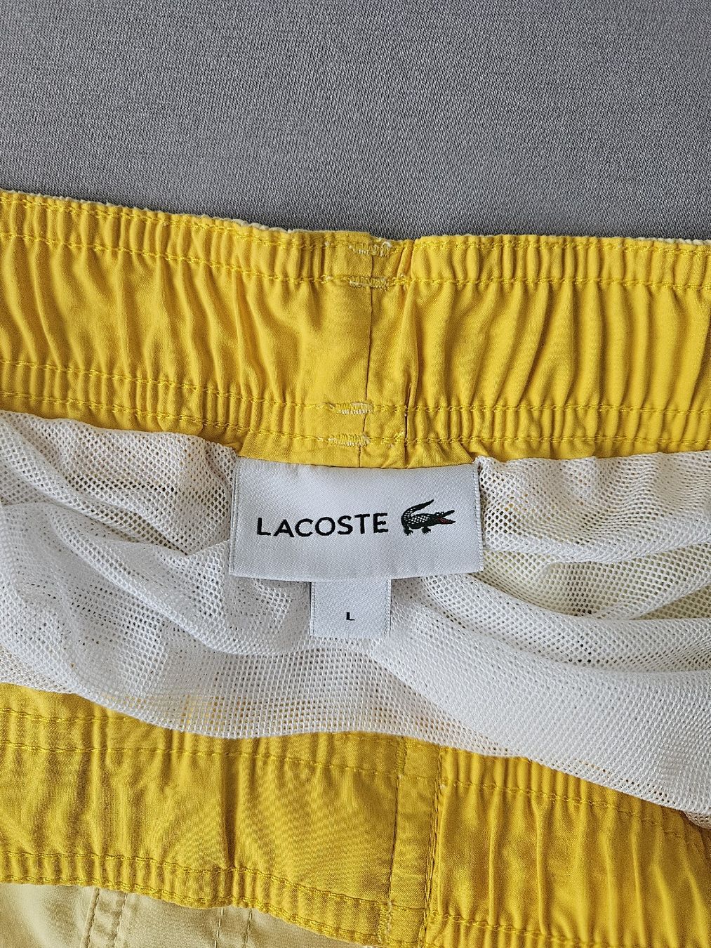 Lacoste Badehosen: Lacoste Badehose, gelb, Grösse L – Gebraucht aus Ehrendingen von Chelsea_007 3