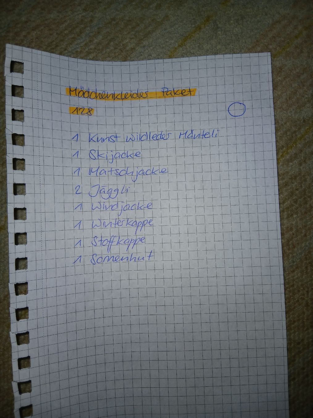 Lotti & Set di vestiti: Mädchenkleider Paket 128 – Usato da Giswil venduto da Abrakazebra 1