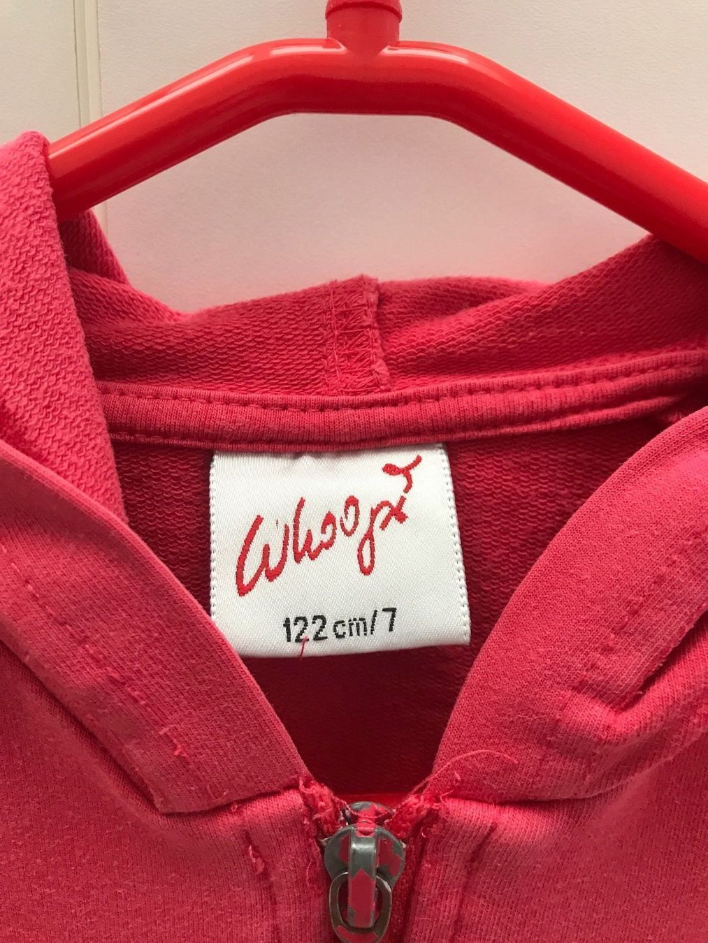 Pullover & Sweatshirts: Sweatshirt/Pullover Gr.122 – Gebraucht aus Wädenswil von JJ15 2